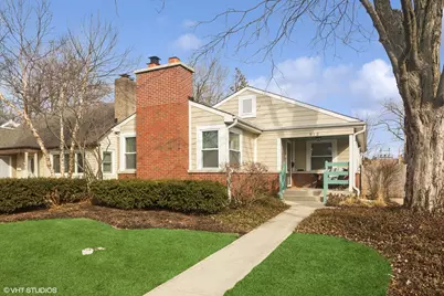912 Cambridge Lane, Wilmette, IL 60091 - Photo 1