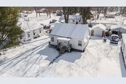 518 E Payson Street, Pontiac, IL 61764 - Photo 1