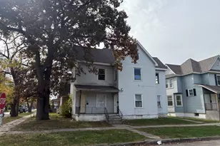 310 W Merchant St, Kankakee, IL 60901 - Photo 1