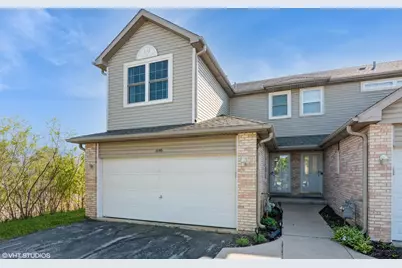 690 N Western Lane, Addison, IL 60101 - Photo 1