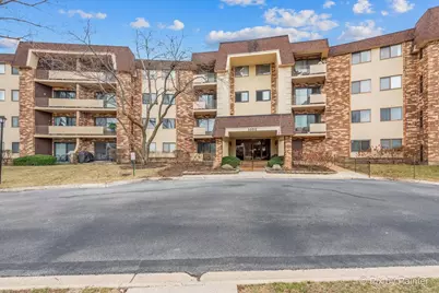 3350 N Carriageway Drive #411, Arlington Heights, IL 60004 - Photo 1