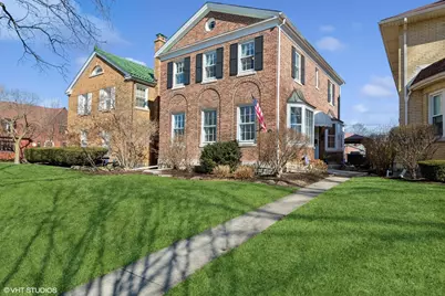 1136 N Elmwood Avenue, Oak Park, IL 60302 - Photo 1