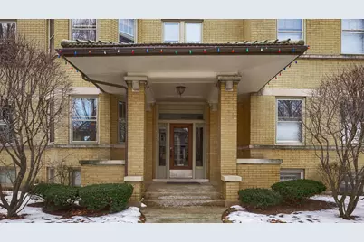 127 Pleasant Street #A, Oak Park, IL 60302 - Photo 1