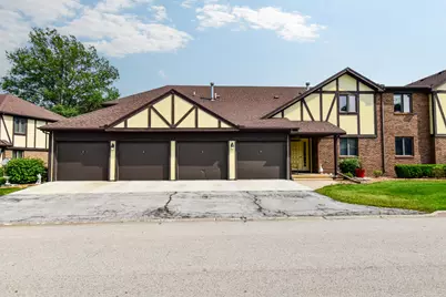 208 Carol Court #A2, Pontiac, IL 61764 - Photo 1