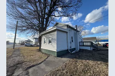 27 E Railroad Avenue, Princeton, IL 61356 - Photo 1