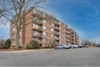 2200 S Stewart Avenue #2C, Lombard, IL 60148 - Photo 1