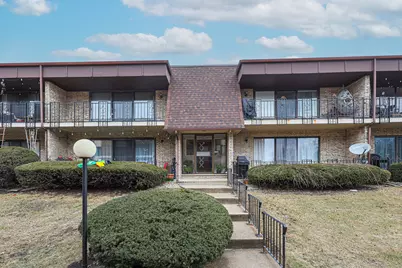 9111 S Roberts Road #7B, Hickory Hills, IL 60457 - Photo 1