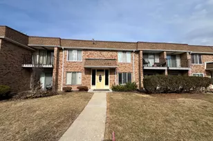 828 Sandra Dr, University Park, IL 60484 - Photo 1