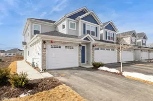 330 Masters Dr, Addison, IL 60101 - Photo 1