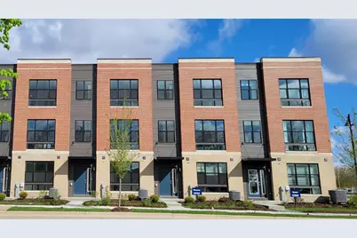 347 Summit Circle, Lombard, IL 60148 - Photo 1