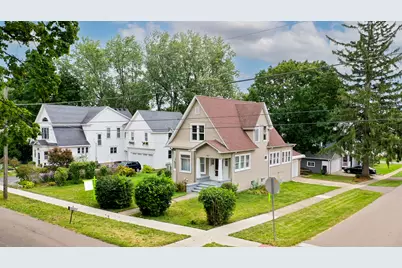 301 E Pierce Street, Elburn, IL 60119 - Photo 1