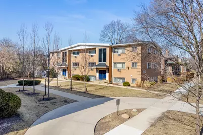 407 S Wesley Avenue #3, Oak Park, IL 60302 - Photo 1