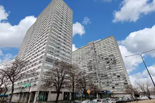 4800 S Chicago Beach Dr, Chicago, IL 60615 - Photo 1