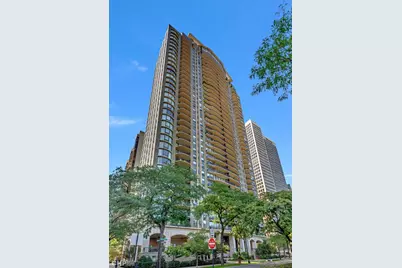1040 N Lake Shore Drive #17B, Chicago, IL 60611 - Photo 1