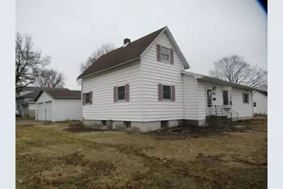 503 E Market Street, Farmer City, IL 61842 - Photo 1
