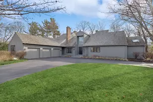 971 Ashley Rd, Lake Forest, IL 60045 - Photo 1