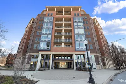 437 W Division Street #304, Chicago, IL 60610 - Photo 1