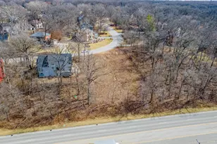 829 Bonnie Brae Ln, Bolingbrook, IL 60440 - Photo 1