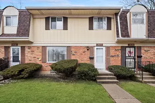 2077 Lioncrest Dr, Richton Park, IL 60471 - Photo 1