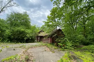 8322 W 123rd St, Palos Park, IL 60464 - Photo 1