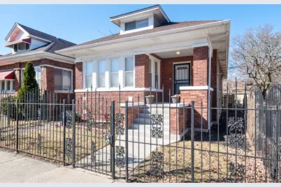 8018 S Luella Avenue, Chicago, IL 60617 - Photo 1
