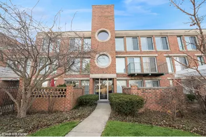 1050 Arbor Lane #202, Northfield, IL 60093 - Photo 1