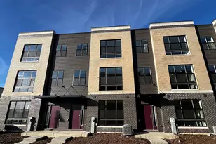 359 Summit Cir, Lombard, IL 60148 - Photo 1