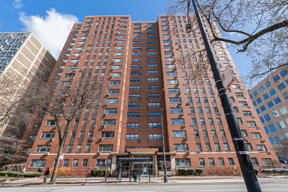 2909 N Sheridan Rd #912, Chicago, IL 60657 - MLS 12312311 - Coldwell Banker