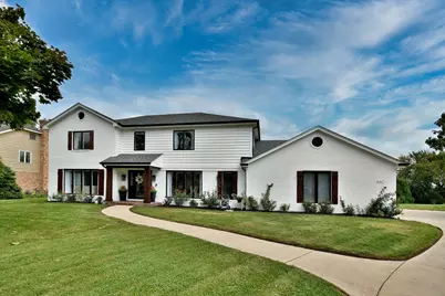 10S667 Glenn Drive, Burr Ridge, IL 60527 - Photo 1