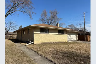 300 Lance Drive, Des Plaines, IL 60016 - Photo 1