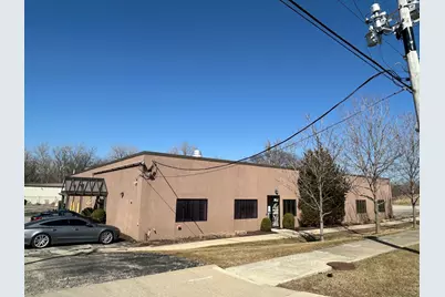 2800 Hitchcock Avenue, Downers Grove, IL 60515 - Photo 1