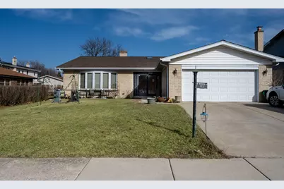 1101 S Church Road, Mount Prospect, IL 60056 - Photo 1