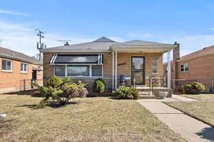 12733 S Justine St, Calumet Park, IL 60827 - Photo 1