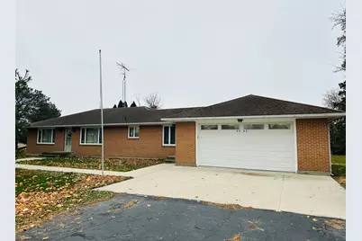 5543 US Route 20 W, Freeport, IL 61032 - Photo 1