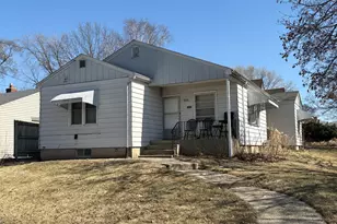 926 18th St, Rockford, IL 61104 - Photo 1