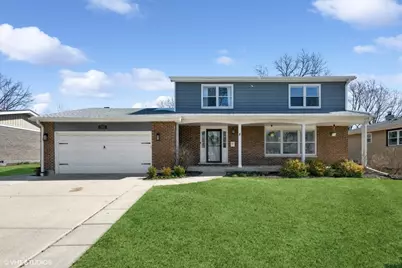 1125 N Dryden Avenue, Arlington Heights, IL 60004 - Photo 1