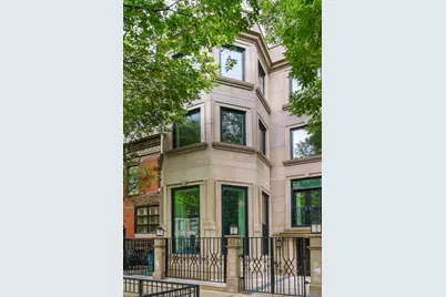 42 E Elm Street #1, Chicago, IL 60611 - Photo 1