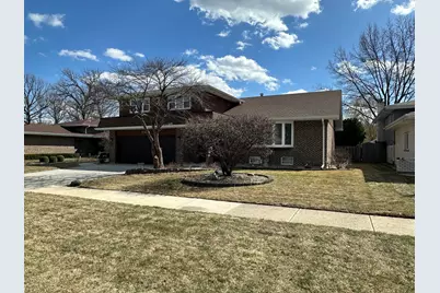 174 Spring Oaks Drive, Wood Dale, IL 60191 - Photo 1