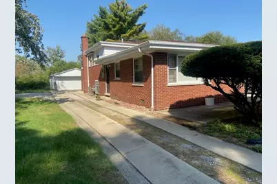 185 E Calumet Boulevard, Harvey, IL 60426 - Photo 1
