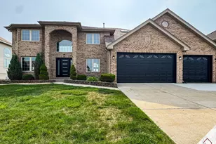 20327 Providence Ln, Lynwood, IL 60411 - Photo 1