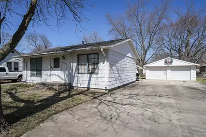 609 E Payson Street, Pontiac, IL 61764 - Photo 1