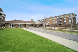 2150 Founders Dr, Northbrook, IL 60062 - Photo 1