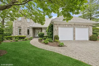208 Carriage Hill Circle, Libertyville, IL 60048 - Photo 1