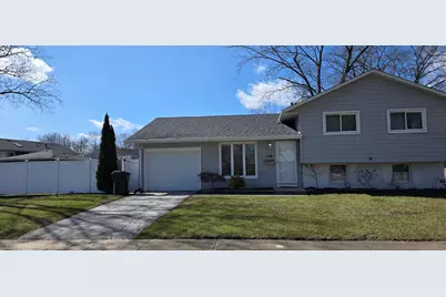 138 E Rose Street, Glenwood, IL 60425 - Photo 1