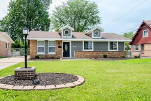 13110 W Playfield Dr, Crestwood, IL 60418 - Photo 1