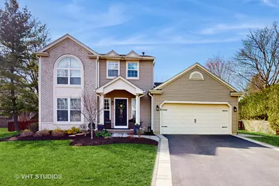 8 Rosewood Court, Cary, IL 60013 - Photo 1