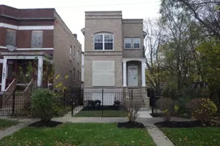 11645 S Yale Ave, Chicago, IL 60628 - Photo 1