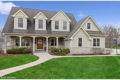 38 Arthur Avenue, Clarendon Hills, IL 60514 - Photo 1