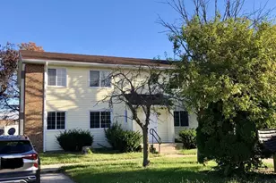 600 S East St, Gardner, IL 60424 - Photo 1