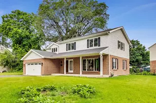 545 Minneola St, Hinsdale, IL 60521 - Photo 1